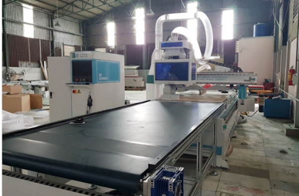 Máy cắt gỗ CNC là gì?