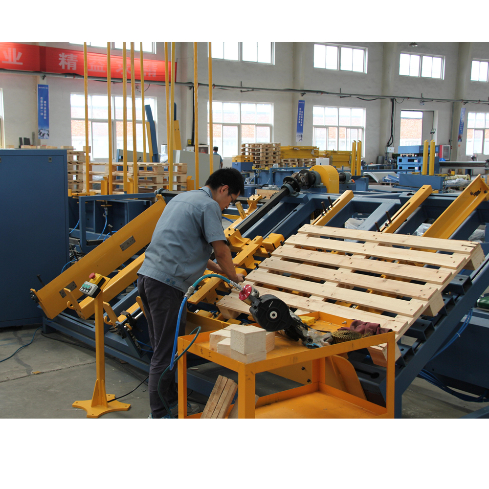 chức năng máy cưa pallet