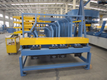 Máy đóng pallet tự động